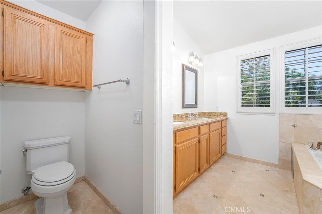 Image 55 of property listing at 14 Paseo Vecino, Rancho Santa Margarita, CA 92688