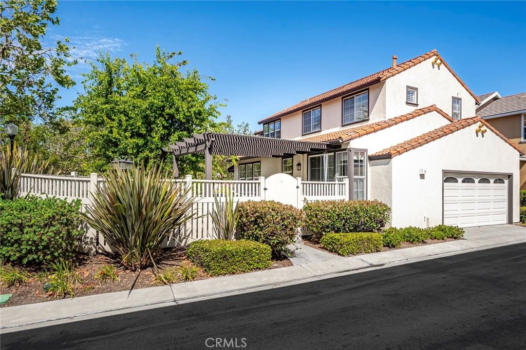 Image 7 of property listing at 14 Paseo Vecino, Rancho Santa Margarita, CA 92688