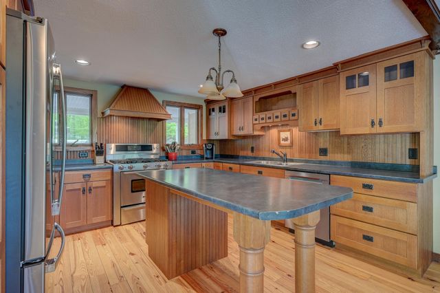 31 Interlaken Circle, Madison, NH 03849
