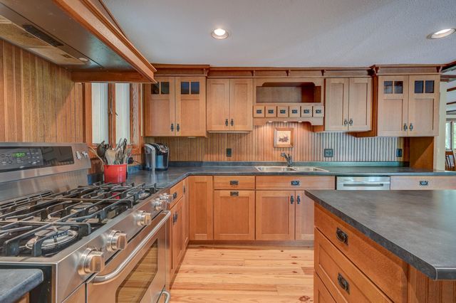 31 Interlaken Circle, Madison, NH 03849