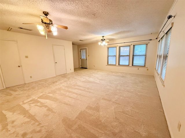 7548 Circle Drive, North Richland Hills, TX 76180