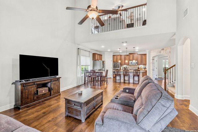 28434 Joanie Kay, San Antonio, TX 78260