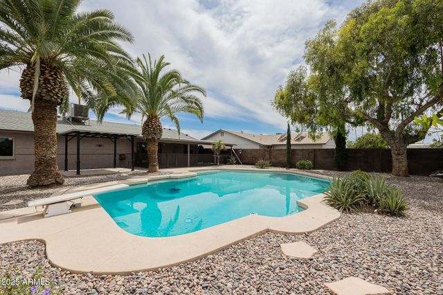 542 W PAMPA Avenue, Mesa, AZ 85210