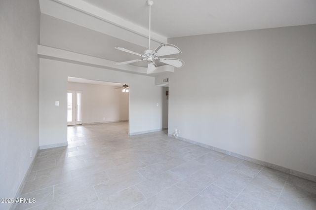 542 W PAMPA Avenue, Mesa, AZ 85210