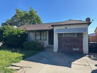 3836 Lily St, Sacramento, CA 95838