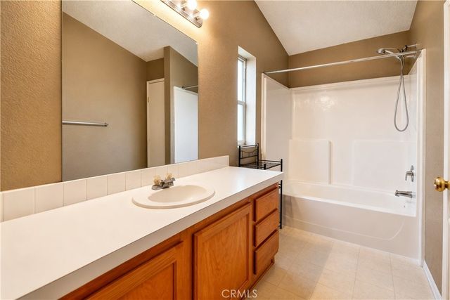 5180 Huggins rd, Corning, CA 96021