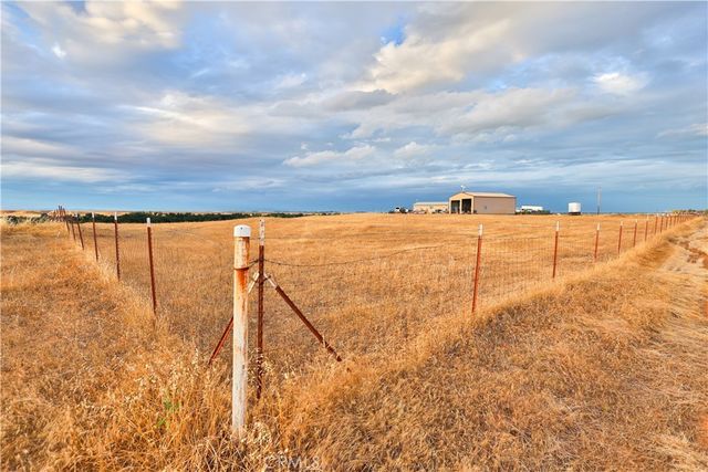 5180 Huggins rd, Corning, CA 96021