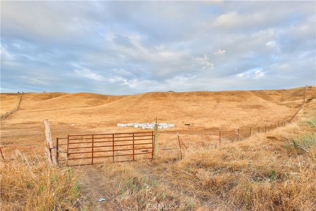 5180 Huggins rd, Corning, CA 96021
