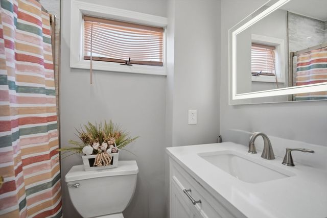 91 Ardmore St, Springfield, MA 01104