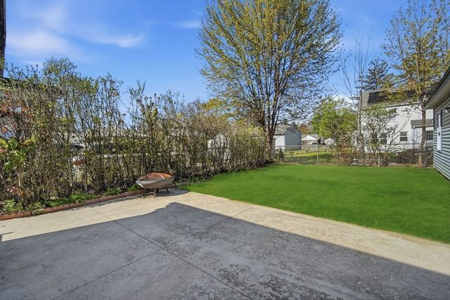 91 Ardmore St, Springfield, MA 01104
