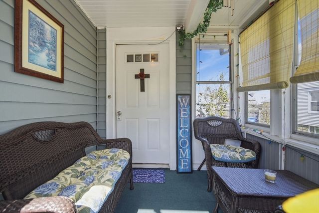 91 Ardmore St, Springfield, MA 01104