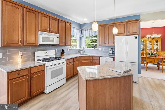 193 YORKTOWN RD, Swedesboro, NJ 08085