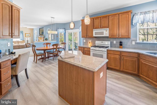 193 YORKTOWN RD, Swedesboro, NJ 08085