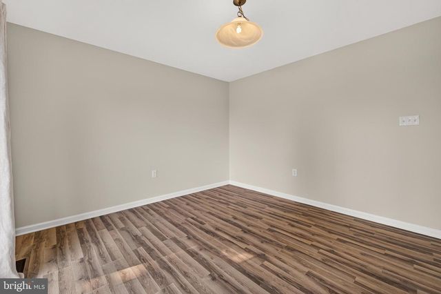 180 EUCLID AVE, Charles Town, WV 25414