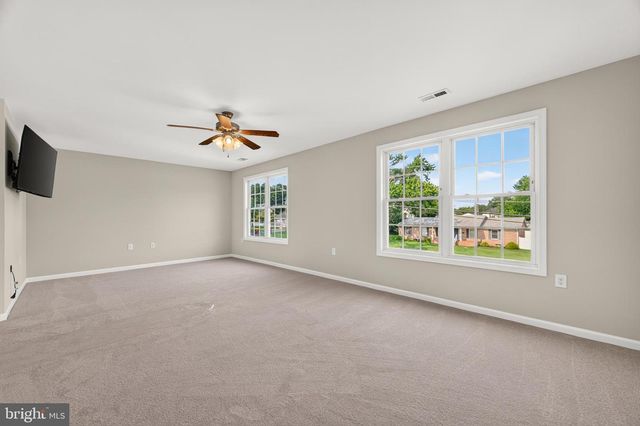 180 EUCLID AVE, Charles Town, WV 25414