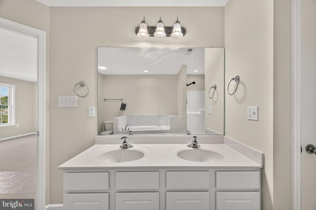 180 EUCLID AVE, Charles Town, WV 25414