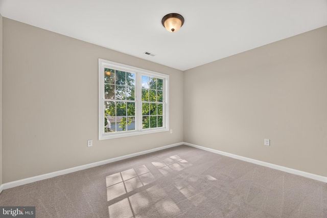180 EUCLID AVE, Charles Town, WV 25414