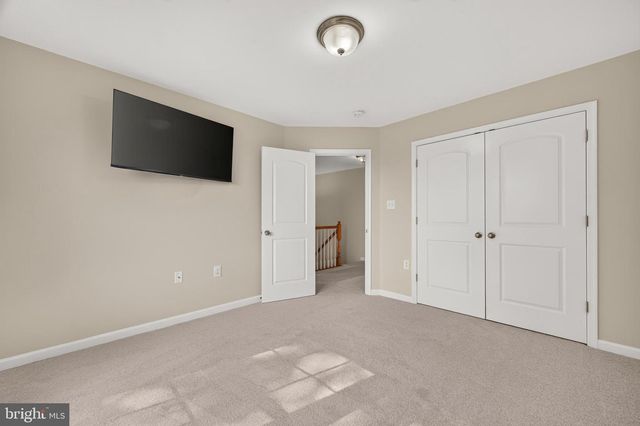 180 EUCLID AVE, Charles Town, WV 25414