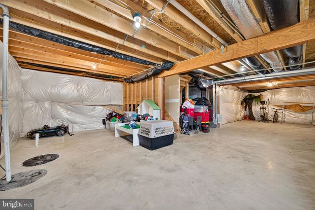 180 EUCLID AVE, Charles Town, WV 25414