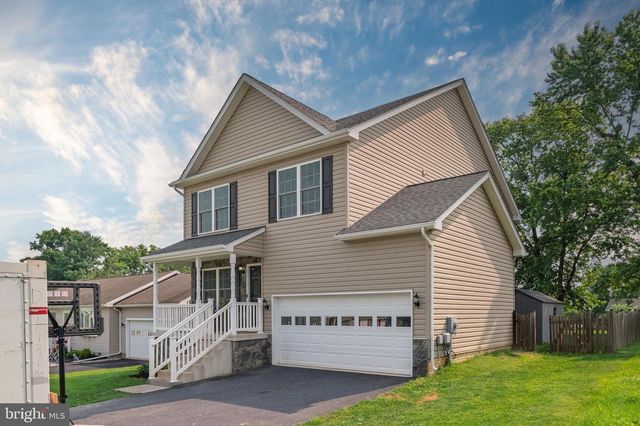 180 EUCLID AVE, Charles Town, WV 25414