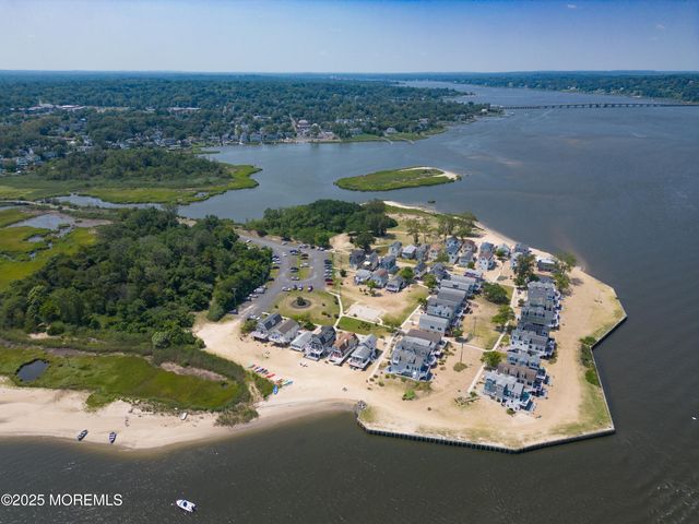 142 Black Point Road H9, Rumson, NJ 07760