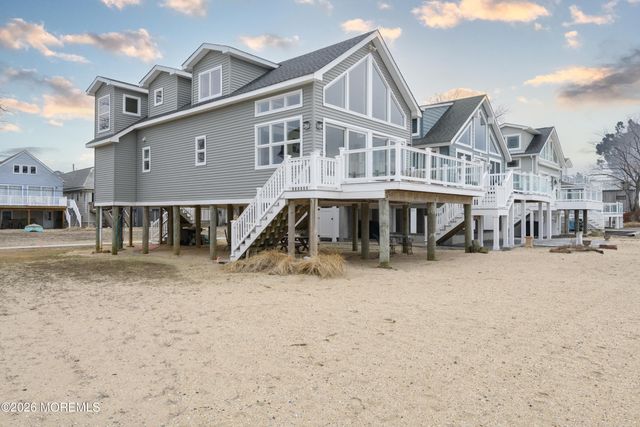 142 Black Point Road H9, Rumson, NJ 07760