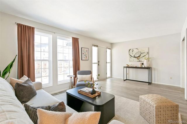 143 Oakland Court, Aurora, CO 80011