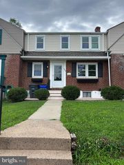 663 HAWTHORNE AVE, Pottstown, PA 19464
