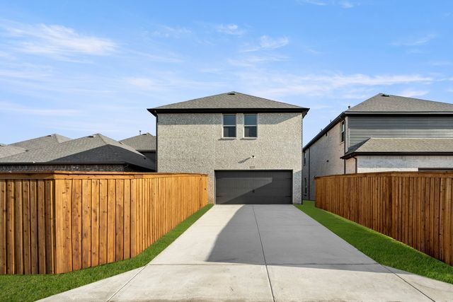 2715 Chambray Lane, Mansfield, TX 76063