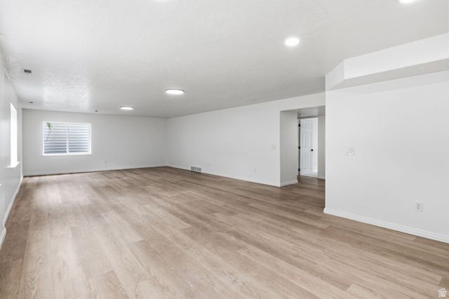 9264 S LE ROSIER CT, West Jordan, UT 84088