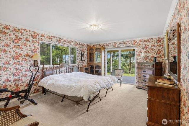 99 W Cross Island Road, Camano Island, WA 98282