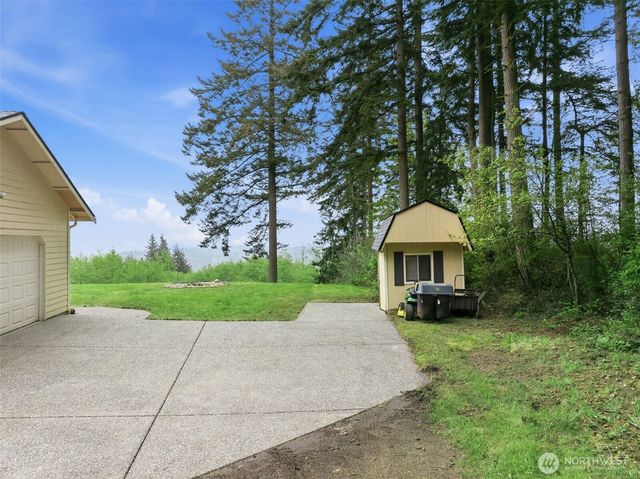 99 W Cross Island Road, Camano Island, WA 98282