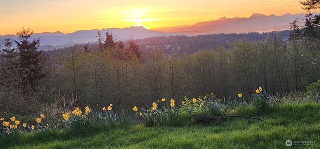 99 W Cross Island Road, Camano Island, WA 98282