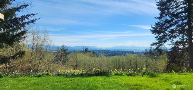 99 W Cross Island Road, Camano Island, WA 98282