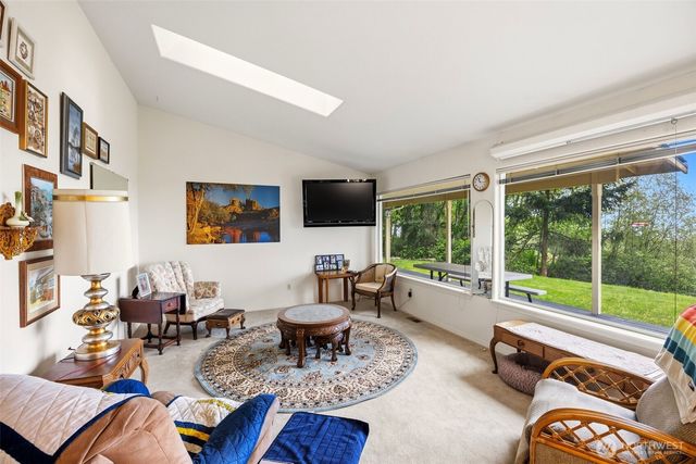 99 W Cross Island Road, Camano Island, WA 98282