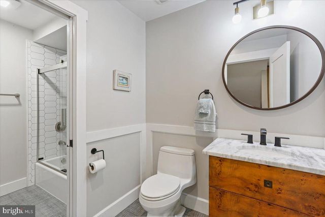 8812 2ND AVE, Silver Spring, MD 20910