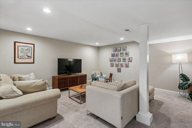 8812 2ND AVE, Silver Spring, MD 20910