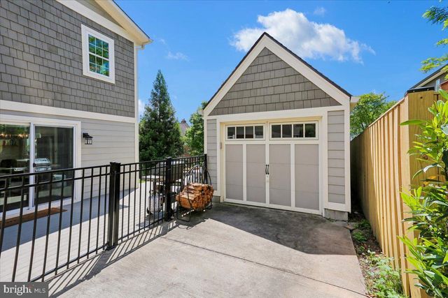 8812 2ND AVE, Silver Spring, MD 20910