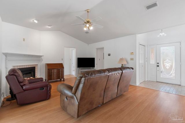 2840 Semoran Ct, Pensacola, FL 32503