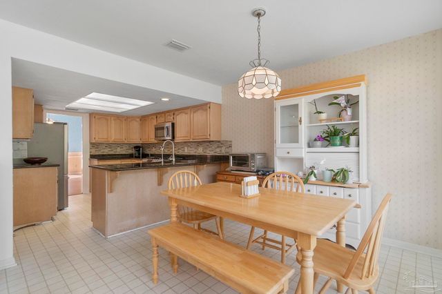 2840 Semoran Ct, Pensacola, FL 32503