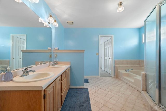 2840 Semoran Ct, Pensacola, FL 32503