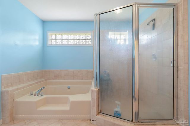 2840 Semoran Ct, Pensacola, FL 32503