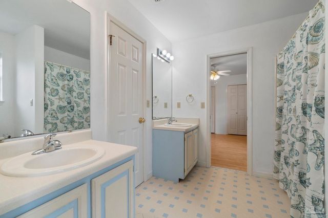 2840 Semoran Ct, Pensacola, FL 32503