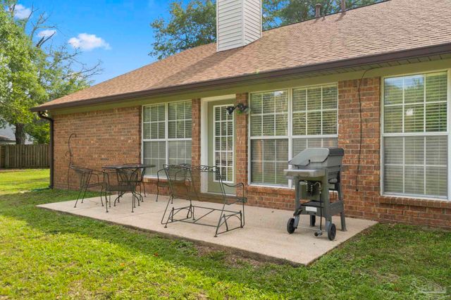 2840 Semoran Ct, Pensacola, FL 32503