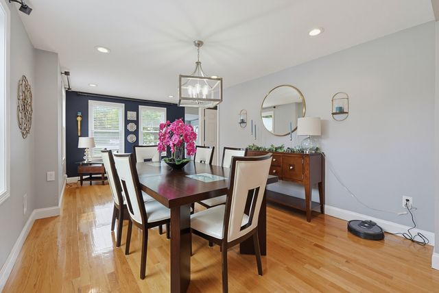38 Dexter Ave., Seekonk, MA 02771