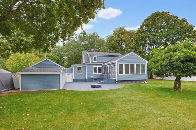 38 Dexter Ave., Seekonk, MA 02771