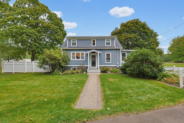 38 Dexter Ave., Seekonk, MA 02771