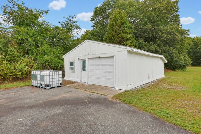 38 Dexter Ave., Seekonk, MA 02771