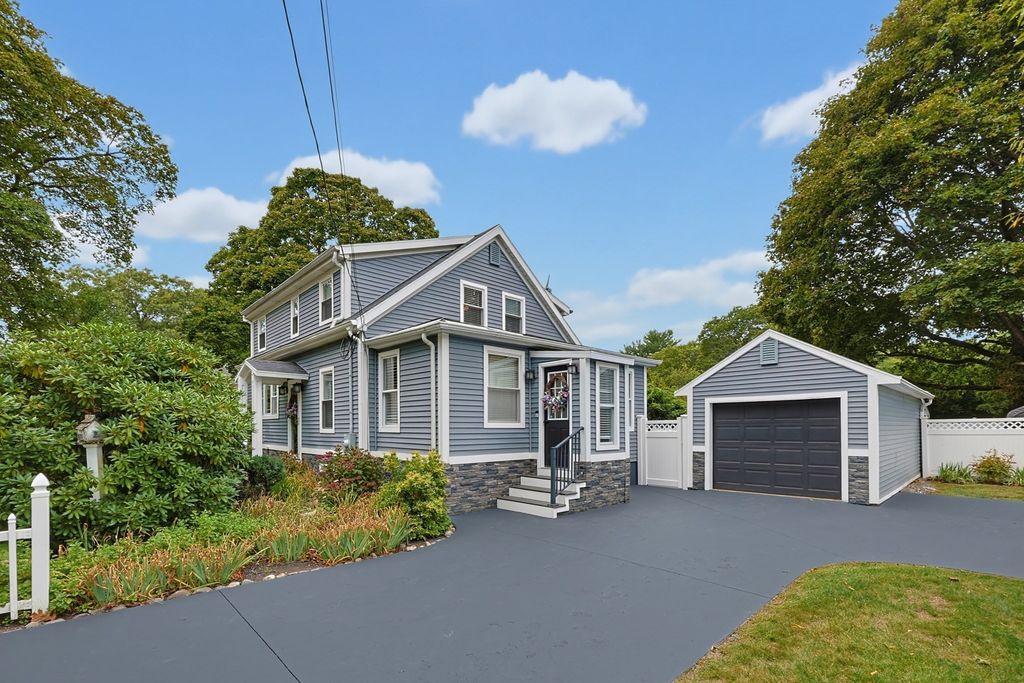 38 Dexter Ave., Seekonk, MA 02771