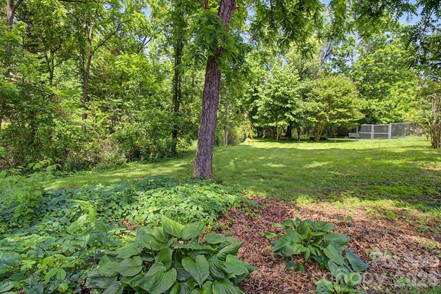 11 Waddell Street, Weaverville, NC 28787